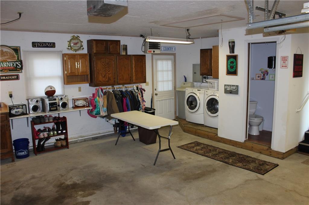 3460 Wicker Road Indianapolis, IN 46217 - Photo 12 of 37 Gallery Image 12