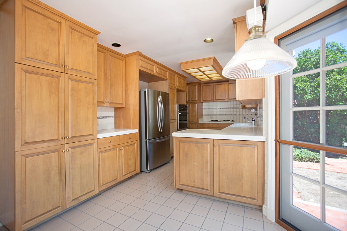 6323 Avenida Cresta La Jolla, CA 92037 - Photo 15 of 18