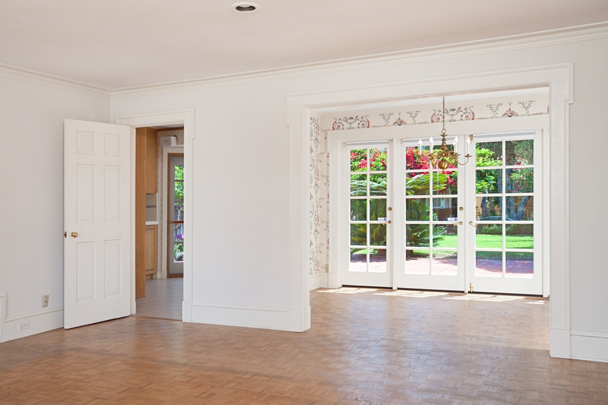 6323 Avenida Cresta La Jolla, CA 92037 - Photo 5 of 18