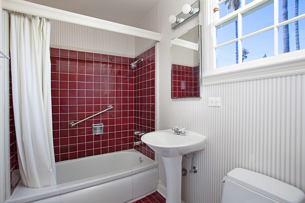 6323 Avenida Cresta La Jolla, CA 92037 - Photo 10 of 18