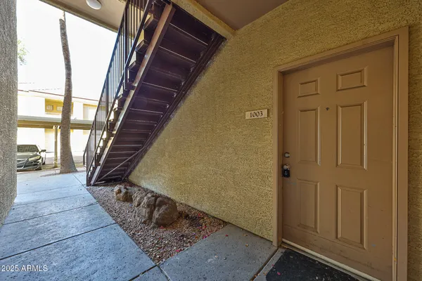 a view of an entryway