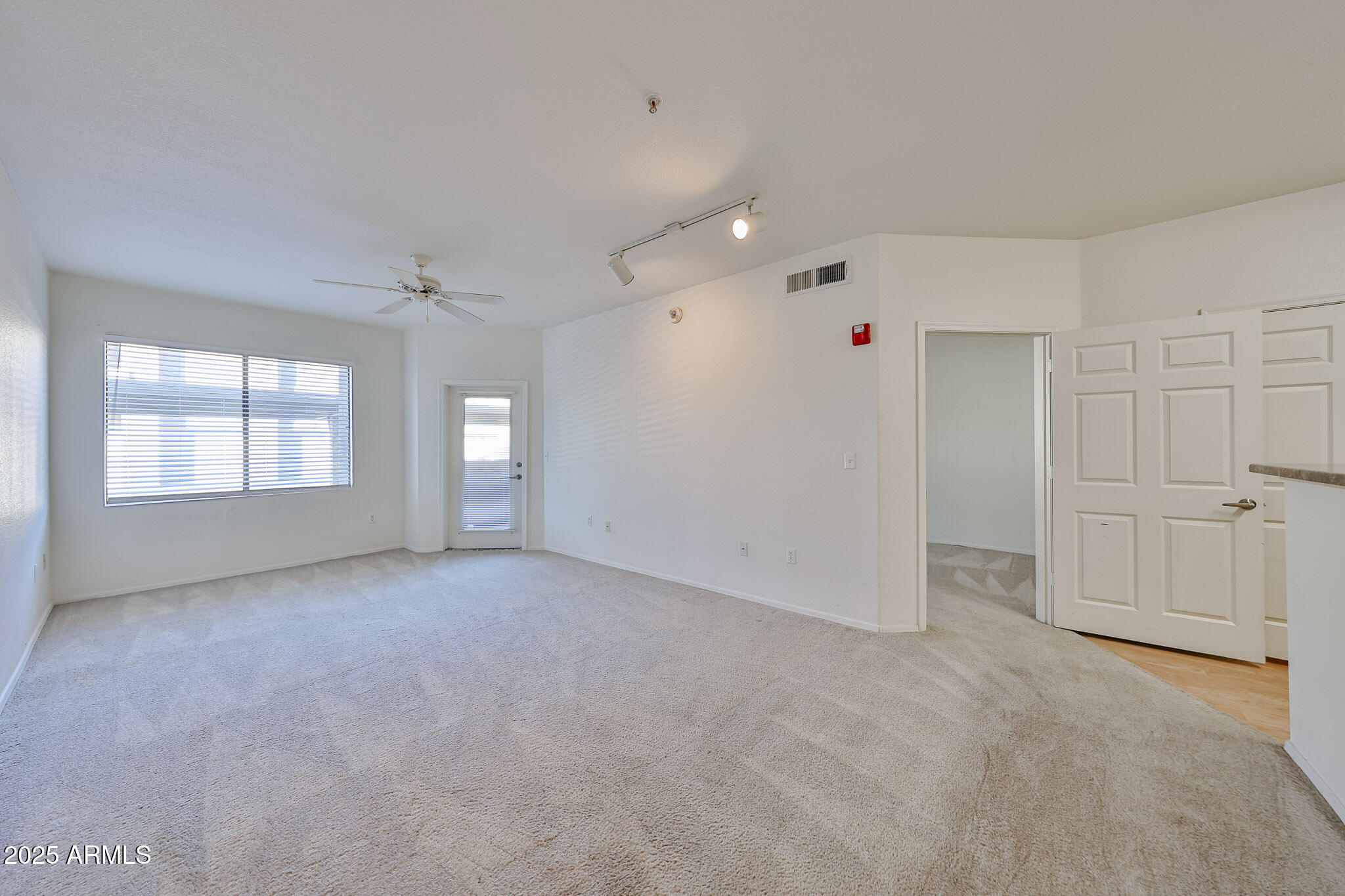 18416 North Cave Creek Road, Unit 1003 Phoenix, AZ 85032 - Photo 8 of 20 B (14)