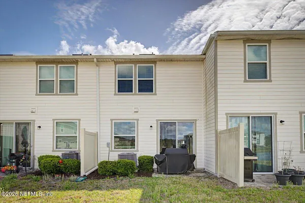 $230,000 | 7882 Merchants Way, Jacksonville, FL 32222