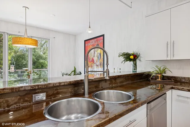 $699,900 | 4017 Niblick Court, Crystal Lake, IL 60012