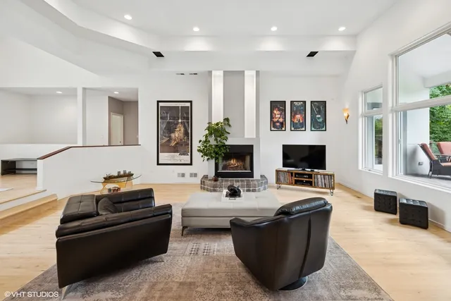 $699,900 | 4017 Niblick Court, Crystal Lake, IL 60012