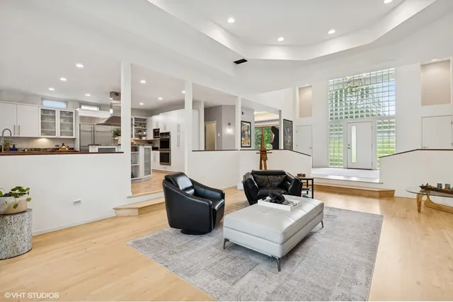 $699,900 | 4017 Niblick Court, Crystal Lake, IL 60012