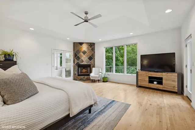 $699,900 | 4017 Niblick Court, Crystal Lake, IL 60012