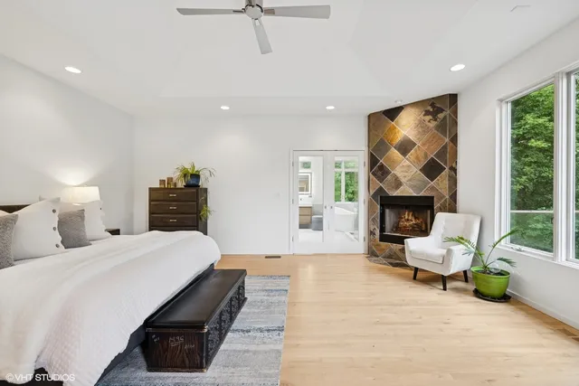 $699,900 | 4017 Niblick Court, Crystal Lake, IL 60012