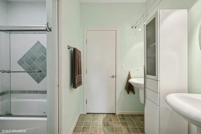 $699,900 | 4017 Niblick Court, Crystal Lake, IL 60012