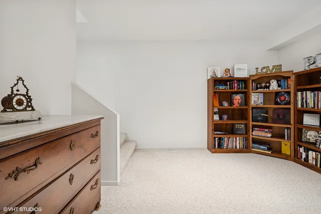 $699,900 | 4017 Niblick Court, Crystal Lake, IL 60012