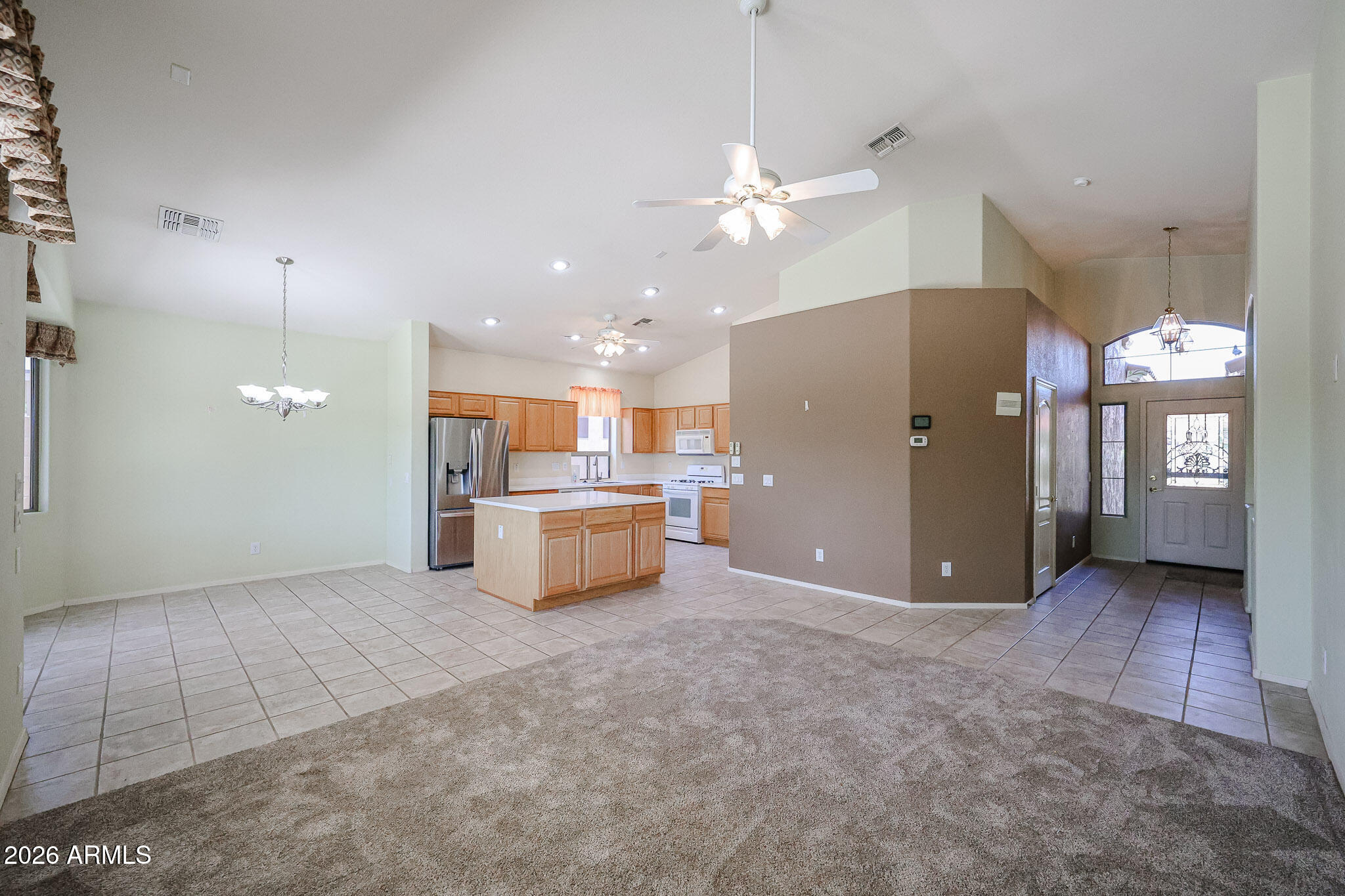 18100 North Coconino Drive Surprise, AZ 85374 - Photo 5 of 53 B (4)