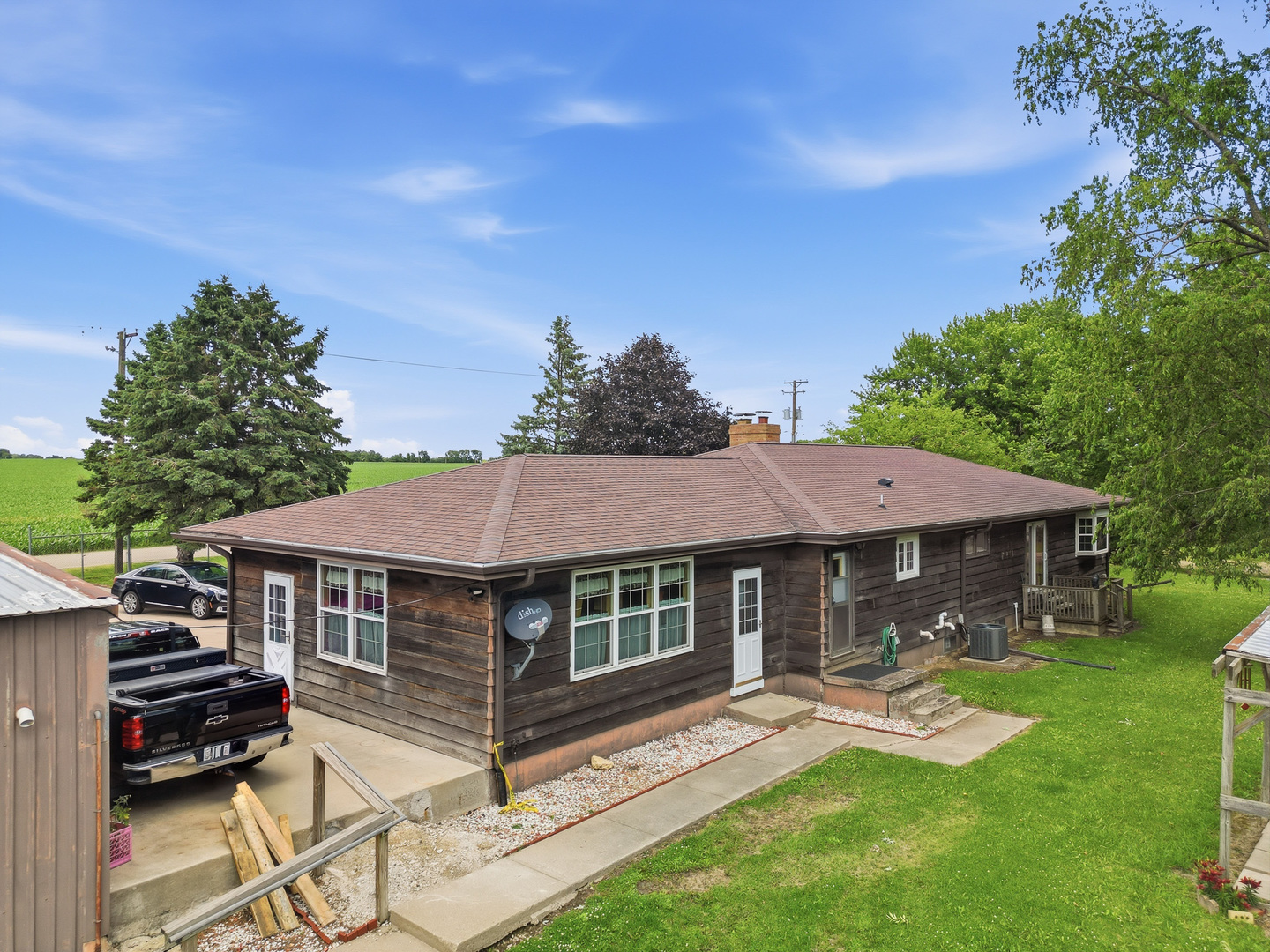 519 Kilgore Road Dixon, IL 61021 - Photo 4 of 67