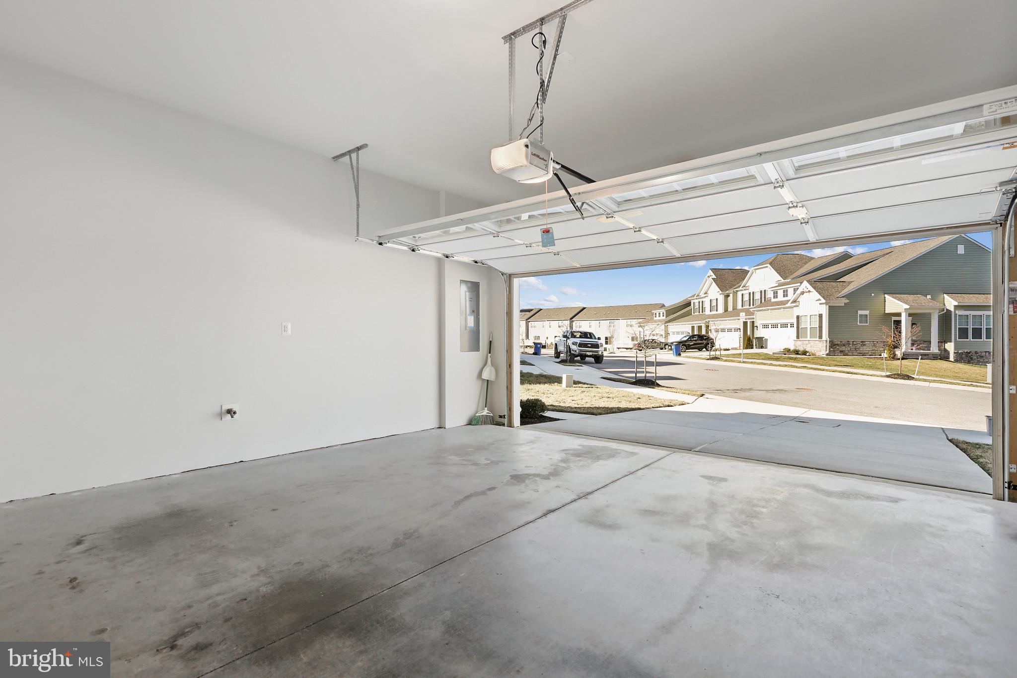 2896 Town View Circle New Windsor, MD 21776 - Photo 28 of 36 Garage