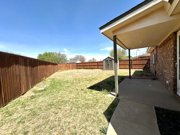 $1,425 | 6106 9th Street, Lubbock, TX 79416