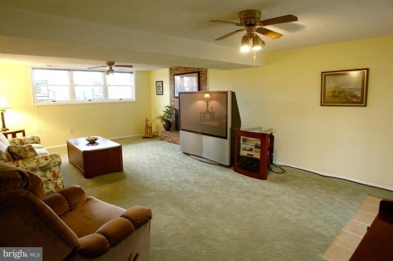 24408 Hanson Road Gaithersburg, MD 20882 - Photo 22 of 30 Recreation Room #2