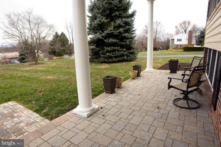 24408 Hanson Road Gaithersburg, MD 20882 - Photo 4 of 30 Front Porch!