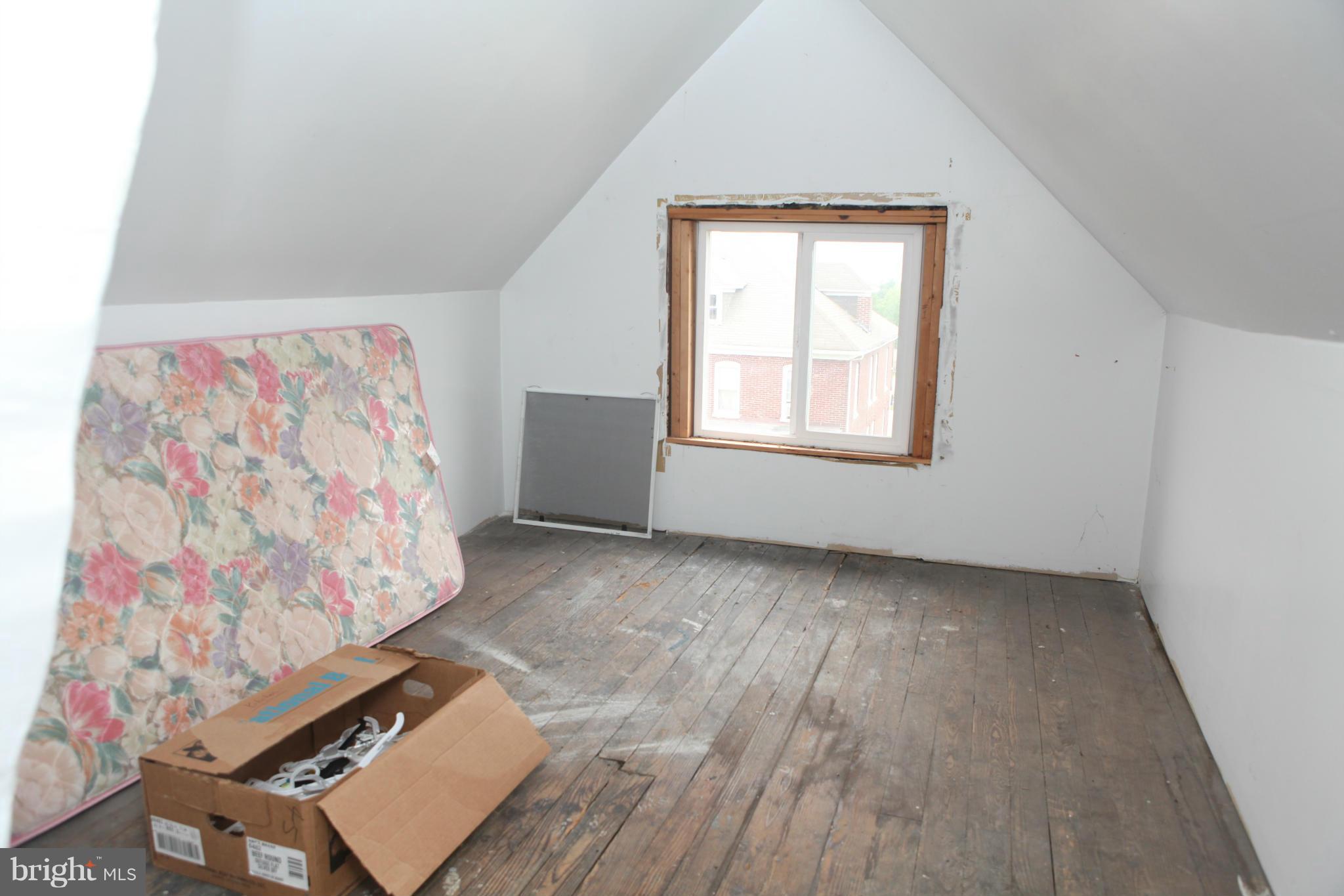 537 Ridge Avenue Hagerstown, MD 21740 - Photo 20 of 26 Partially Finished Attic Space