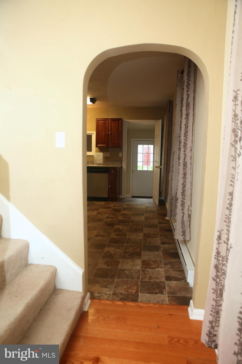 537 Ridge Avenue Hagerstown, MD 21740 - Photo 3 of 26 Entry Foyer with hardwood flooring