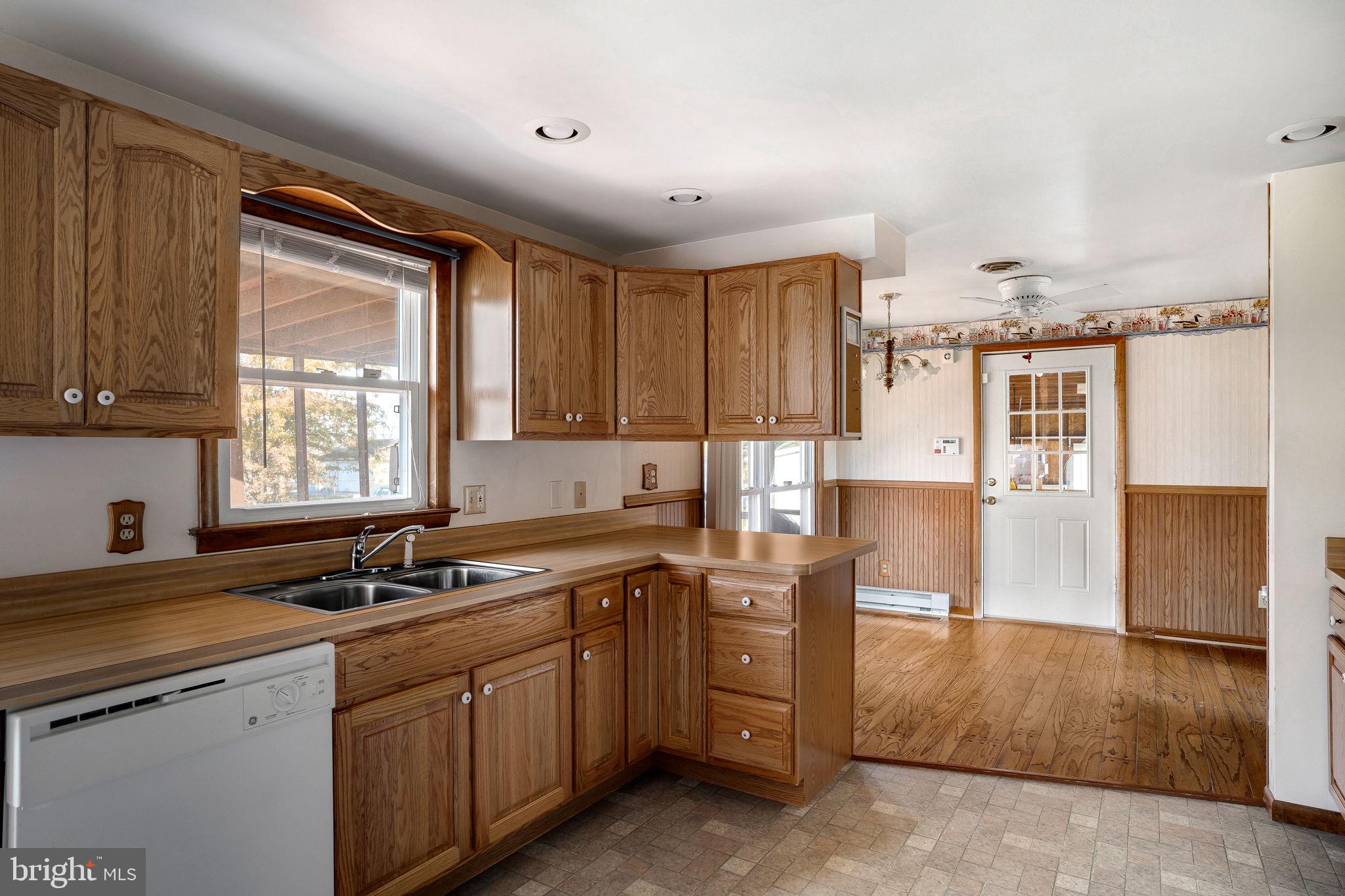 165 Downey Orchard Road Falling Waters, WV 25419 - Photo 12 of 31 Gallery Image 12