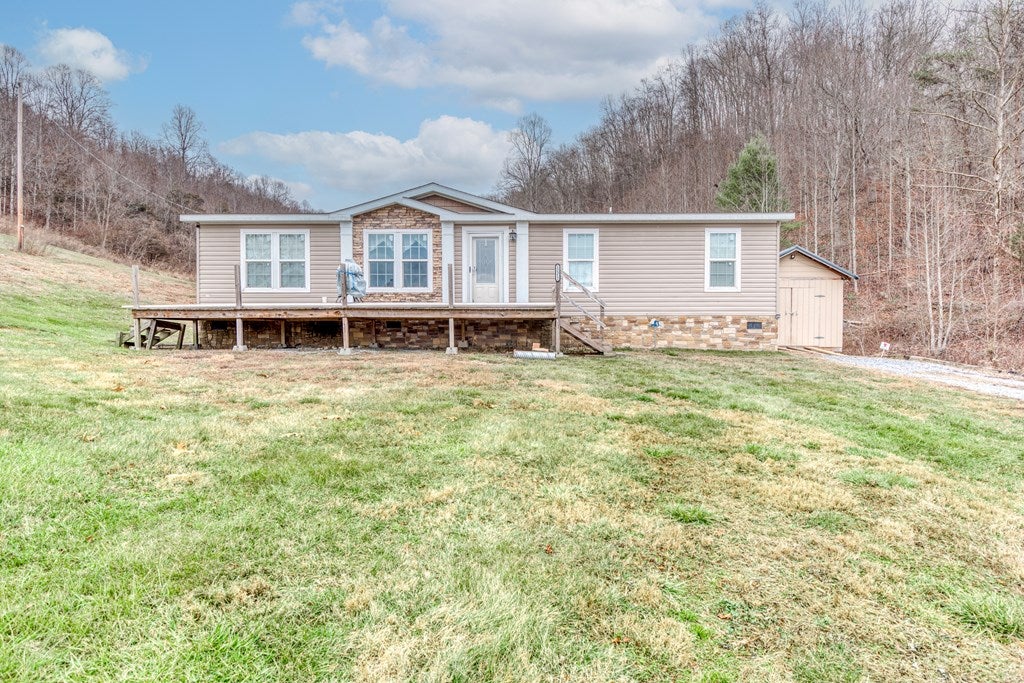 12312 Rich Valley Road Bristol, VA 24202 - Photo 3 of 31 Gallery Image 3