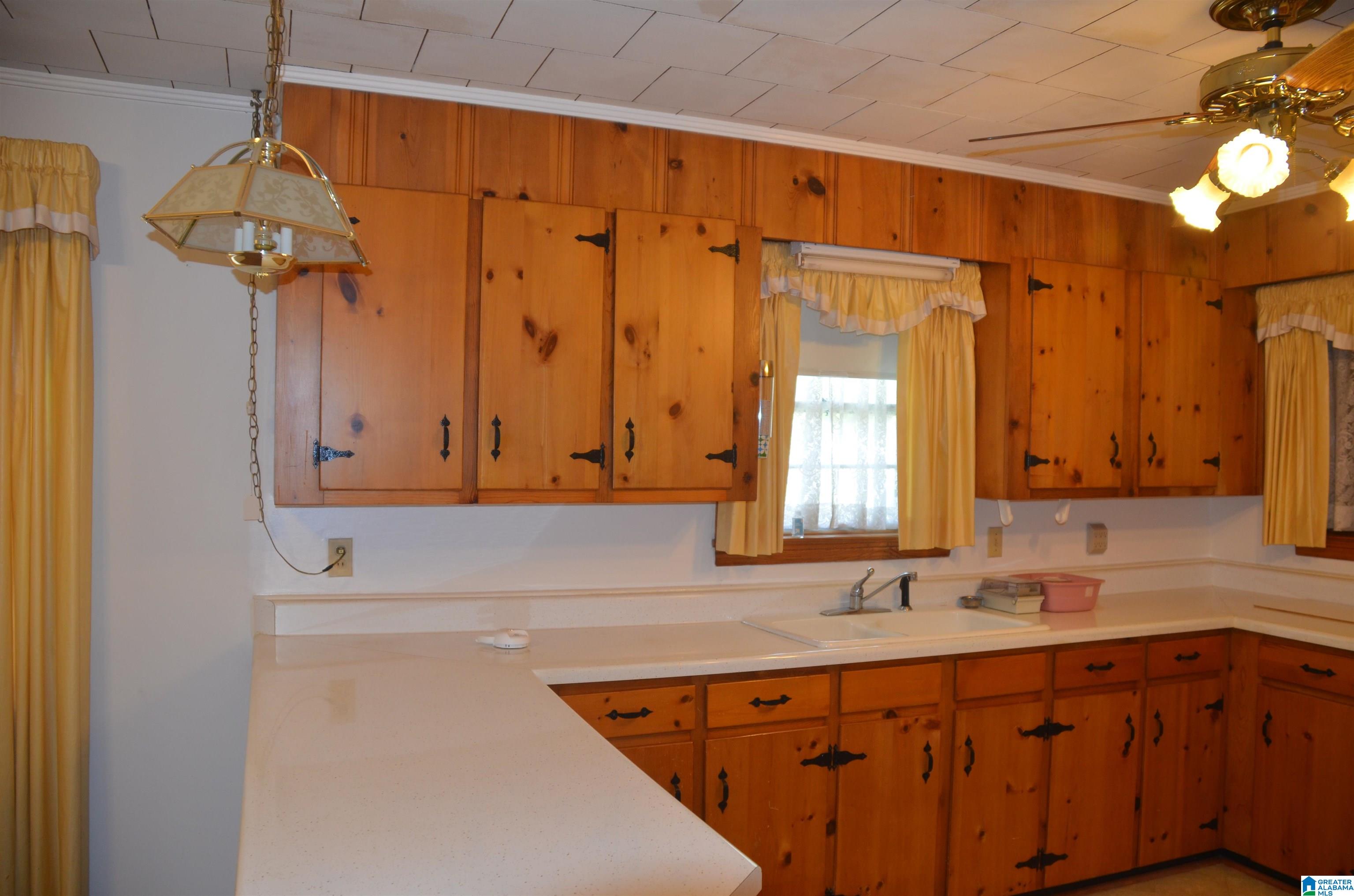928 Boiling Springs Road Oxford, AL 36203 - Photo 14 of 51