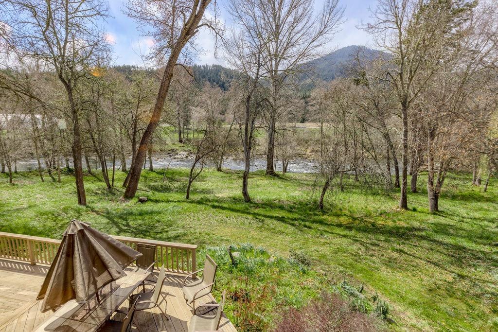 2076 Upper Applegate Road Jacksonville, OR 97530 - Photo 29 of 35 a view of backyard with tree