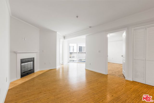 $520,000 | 2811 Francis Avenue, Unit 207, Los Angeles, CA 90005