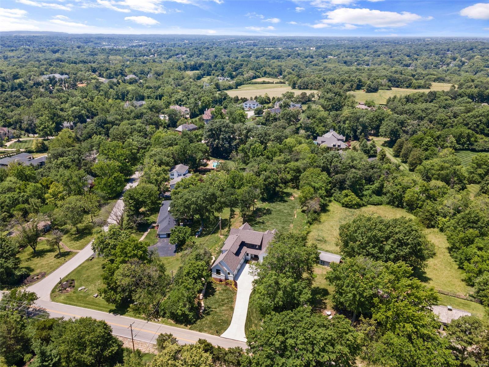 1609 Topping Road Town and Country, MO 63131 - Photo 6 of 71 Gallery Image 6