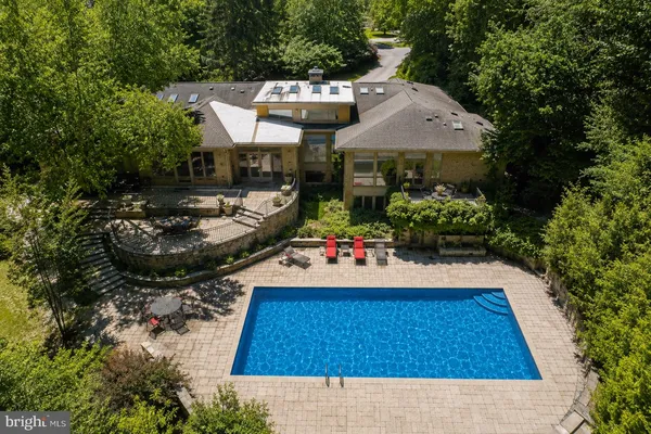 $1,999,999 | 10801 Balantre Lane, Potomac, MD 20854