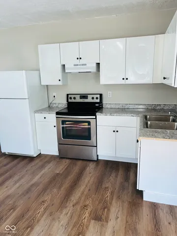 $750 | 3609 East Vermont Street, Indianapolis, IN 46201