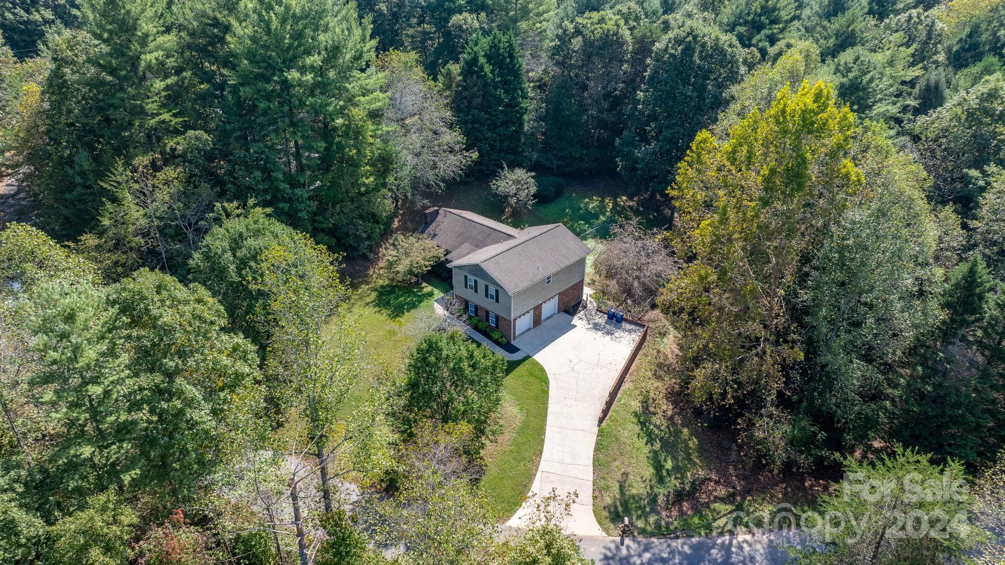 3511 Raintree Drive Hudson, NC 28638 - Photo 9 of 36 Gallery Image 9