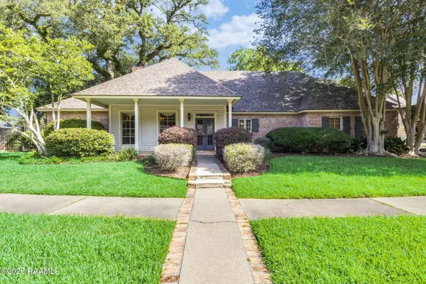 $519,000 | 203 Autumn Oak Bend, Lafayette, LA 70508