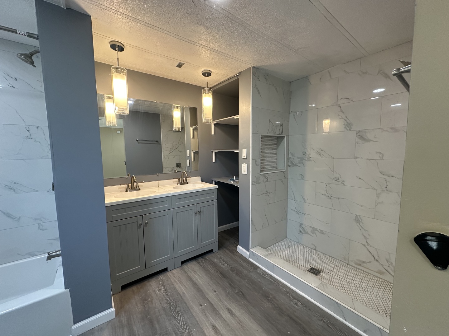 180 North Windmere Circle Matteson, IL 60443 - Photo 8 of 32 a bathroom with a double vanity sink toilet and shower