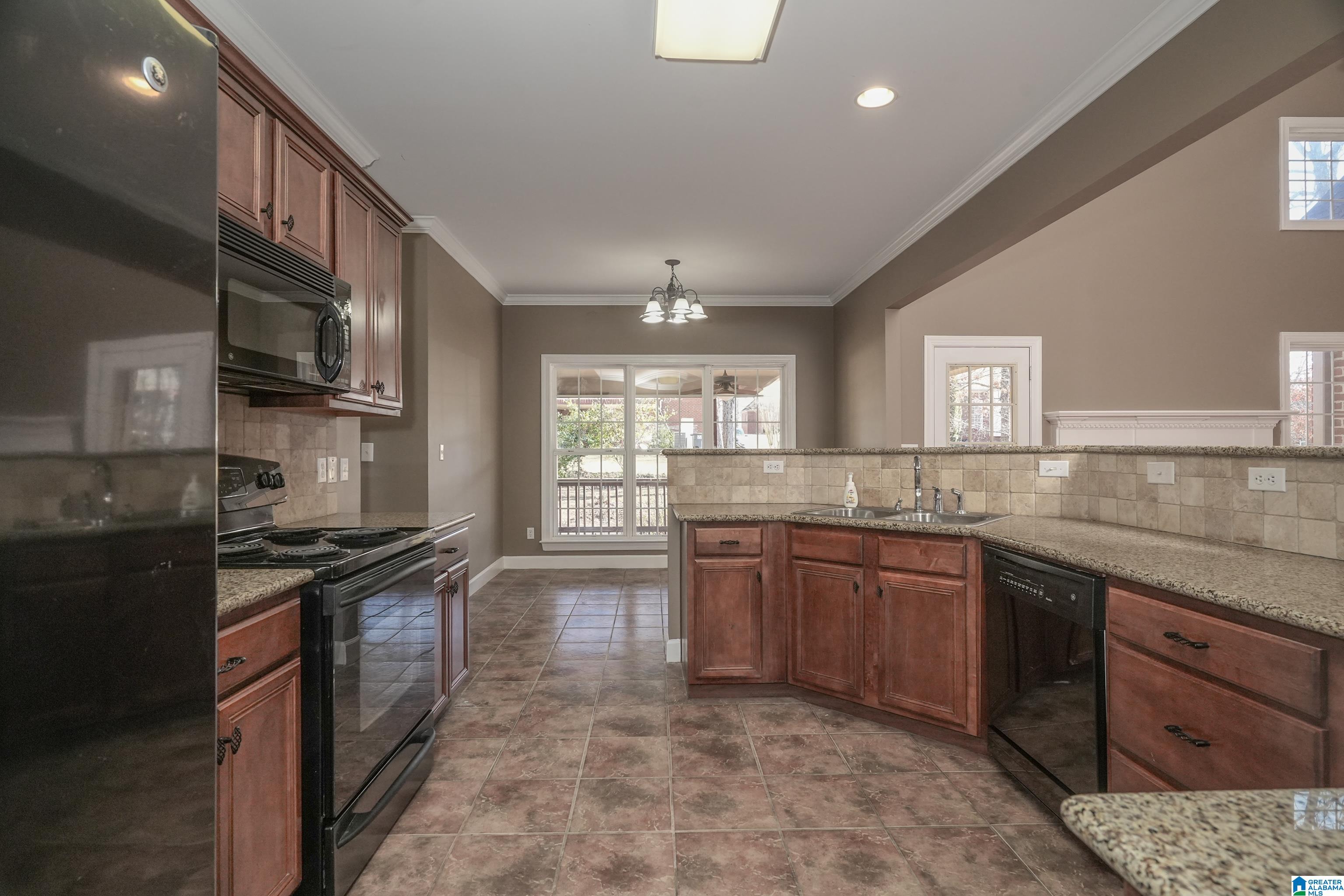4305 Springbrook Lane Gardendale, AL 35071 - Photo 10 of 38