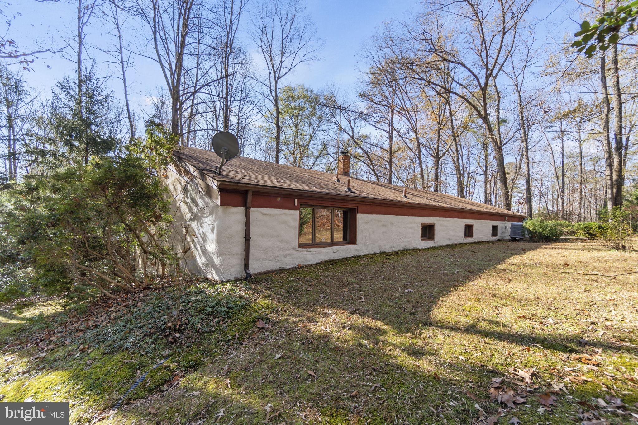 11335 Millbank Road King George, VA 22485 - Photo 3 of 27 Back of home