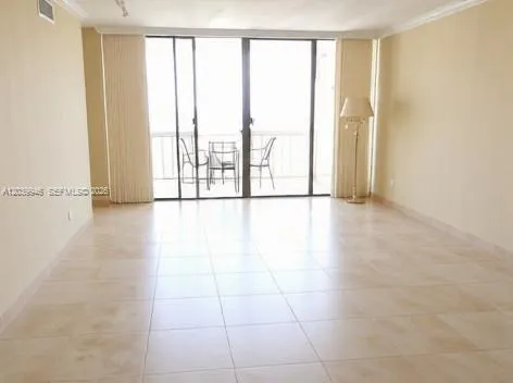 $3,200 | 20281 East Country Club Drive, Aventura, FL 33180