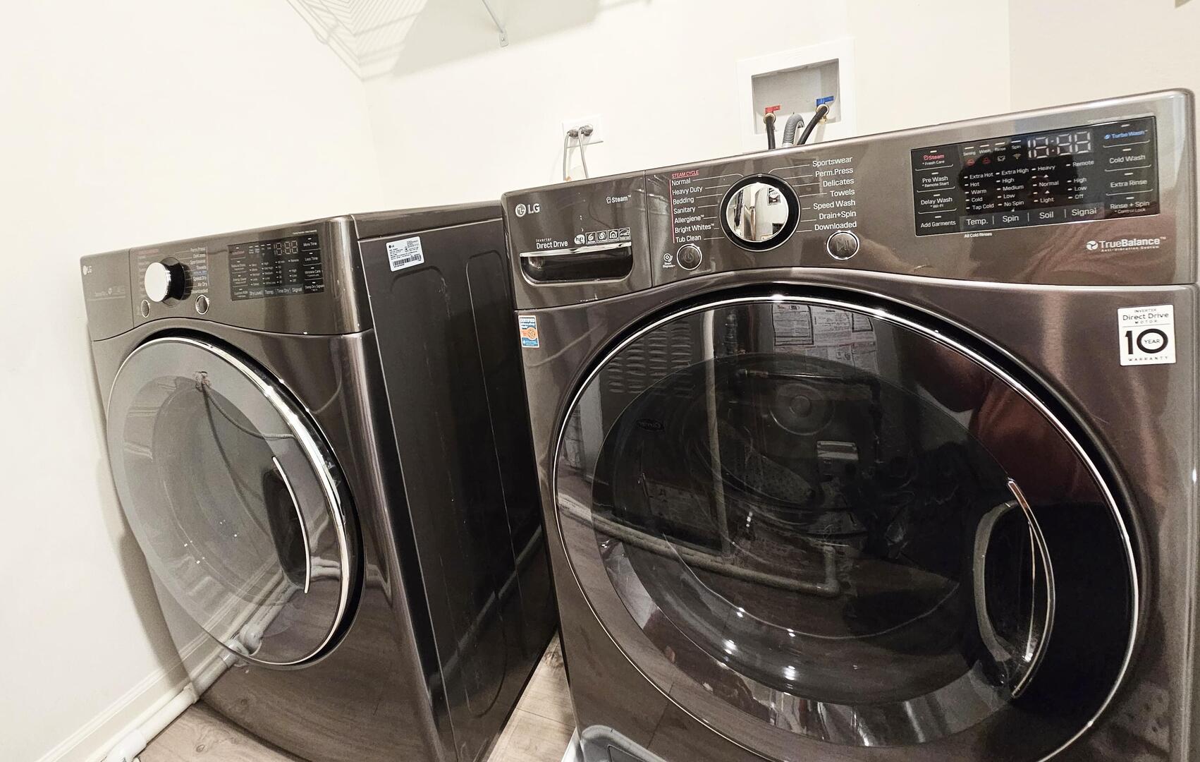 2049 Stuttle Road Batavia, IL 60510 - Photo 13 of 14 a utility room with dryer and washer