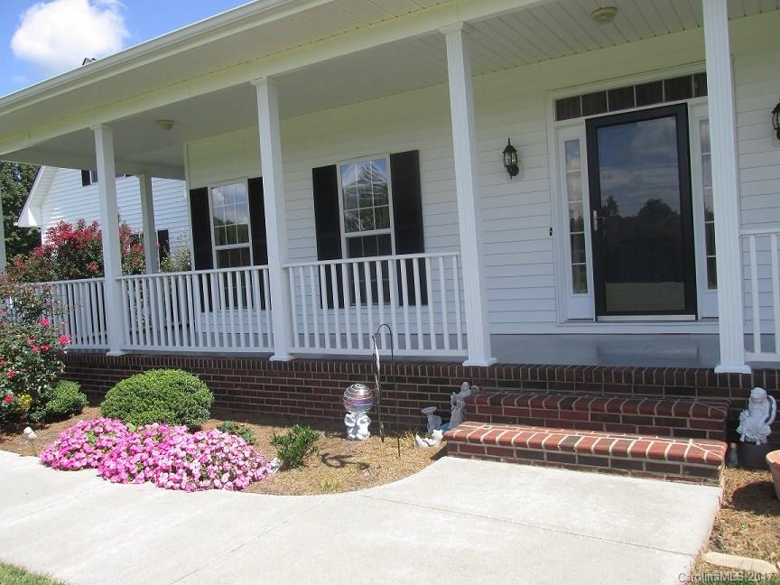 300 Cornatzer Road Mocksville, NC 27028 - Photo 3 of 24 Gallery Image 3
