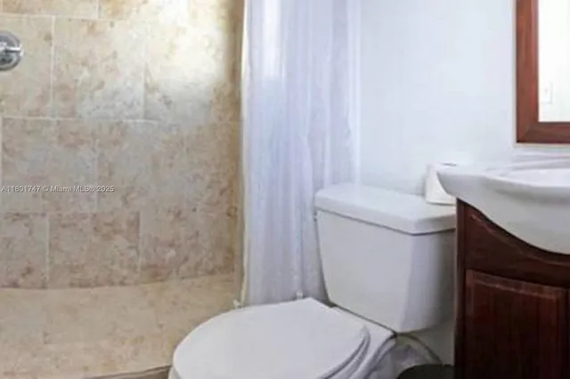 $4,200 | 314 Southeast 4th Street, Dania Beach, FL 33004