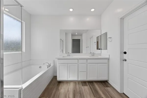 $560,000 | 820 Nova Heights Street, Henderson, NV 89011