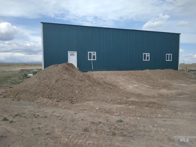 $250,000 | 1910 South 1100 East, Bliss, ID 83314