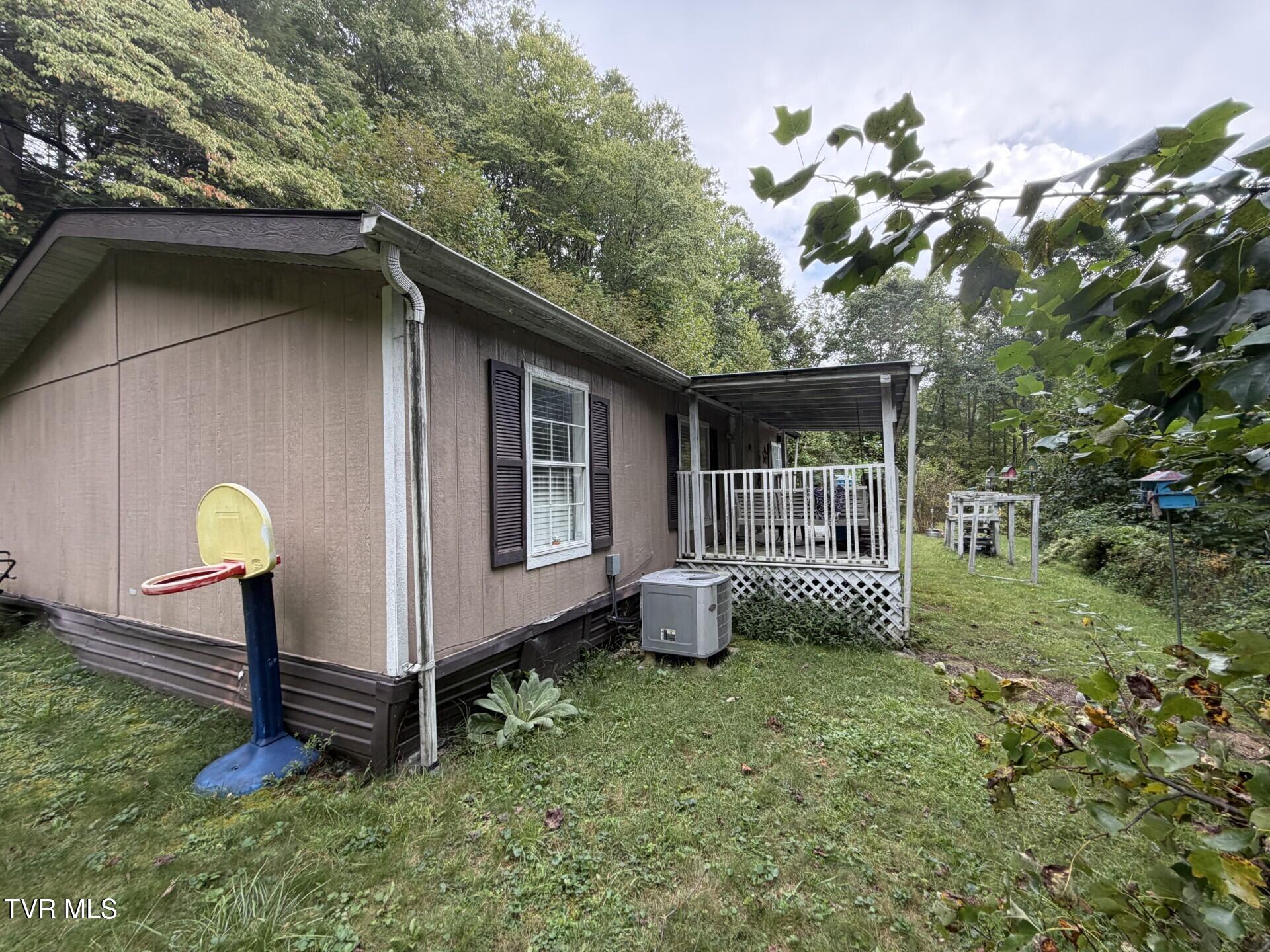 9525 Donald Branch Road Pound, VA 24279 - Photo 1 of 29 Prime