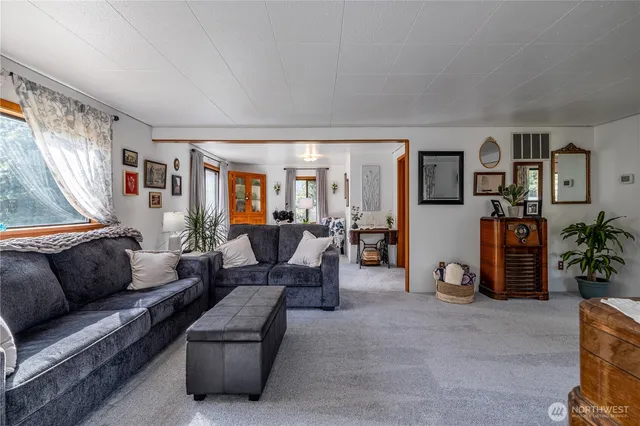 $1,924,000 | 9696 East Leavenworth Road, Leavenworth, WA 98826