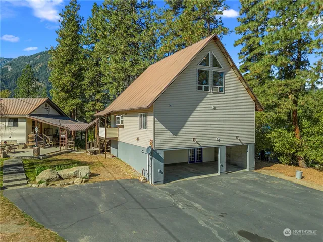 $1,924,000 | 9696 East Leavenworth Road, Leavenworth, WA 98826