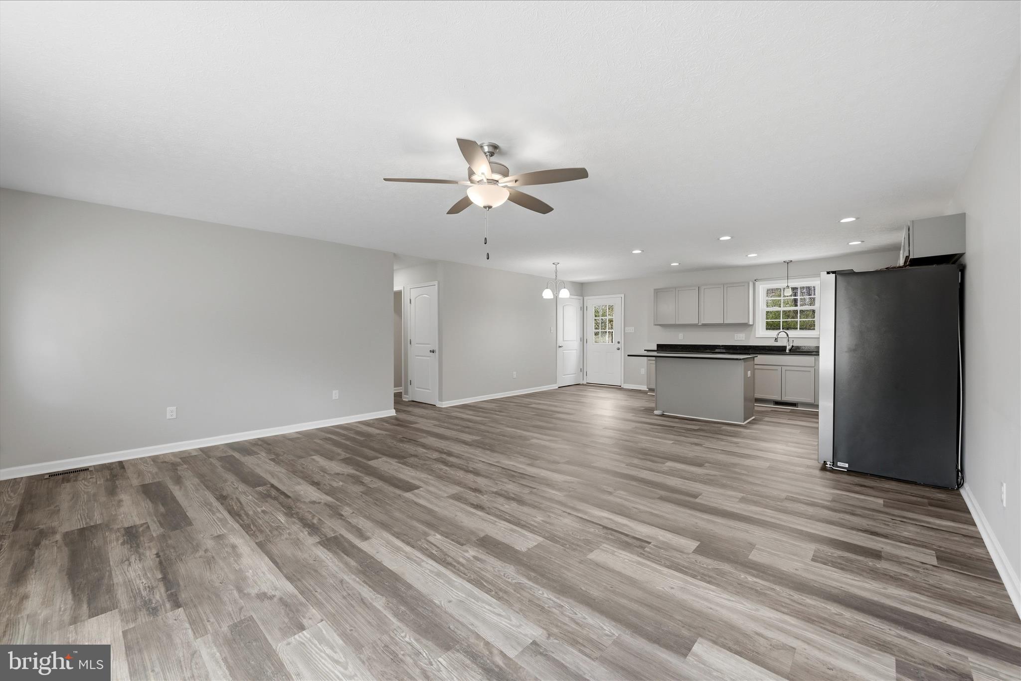 4071 Moreland Gap Road Mount Jackson, VA 22842 - Photo 10 of 45 Living Room