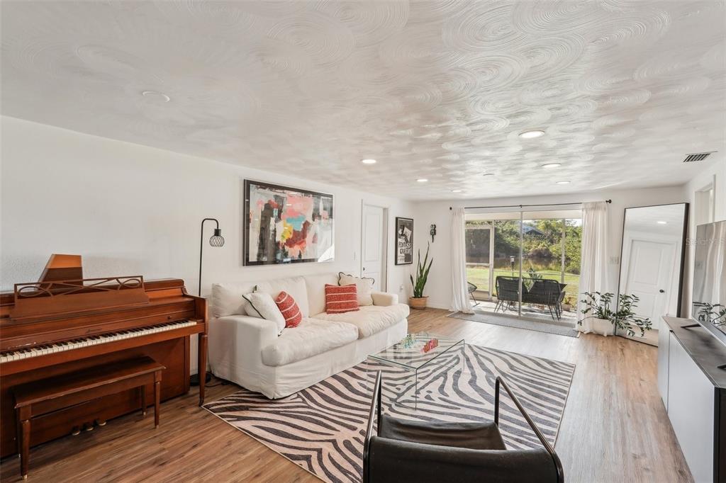 107 Temple Road Venice, FL 34293 - Photo 3 of 24