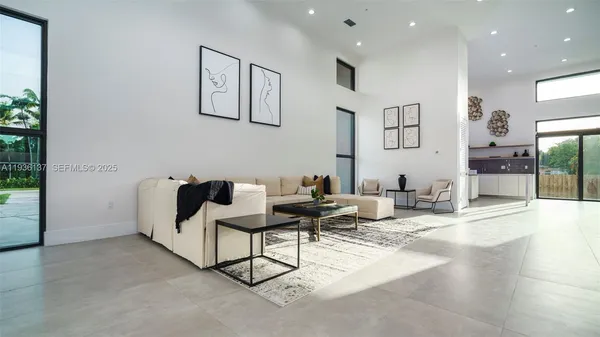 $3,285,000 | 11911 Northwest 2nd Street, Plantation, FL 33325