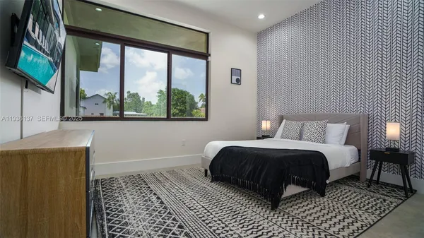 $3,285,000 | 11911 Northwest 2nd Street, Plantation, FL 33325