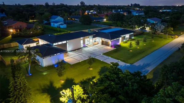 $3,285,000 | 11911 Northwest 2nd Street, Plantation, FL 33325