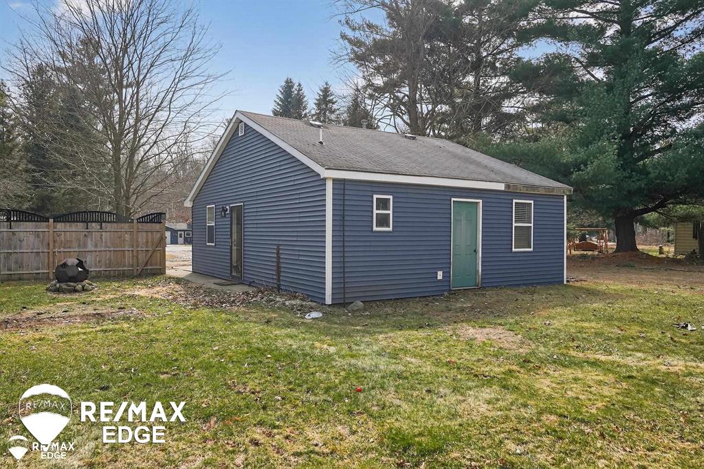 494 Barnes Lake Road Columbiaville, MI 48421 - Photo 21 of 23